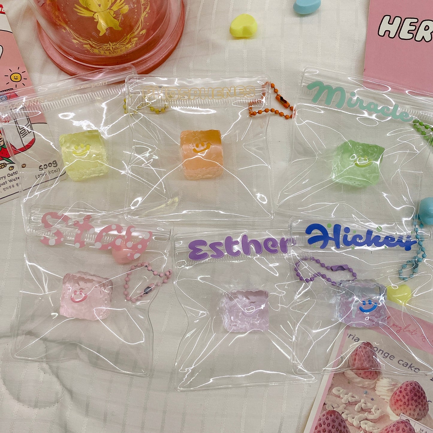 透明レインボー氷ブロック 食品グレードのシリコン製 ぷにぷにストレス解消玩具 ゆっくり戻る回弾 おしゃれなトレンドグッズ・ストラップ【全店5,000円以上で送料無料】
