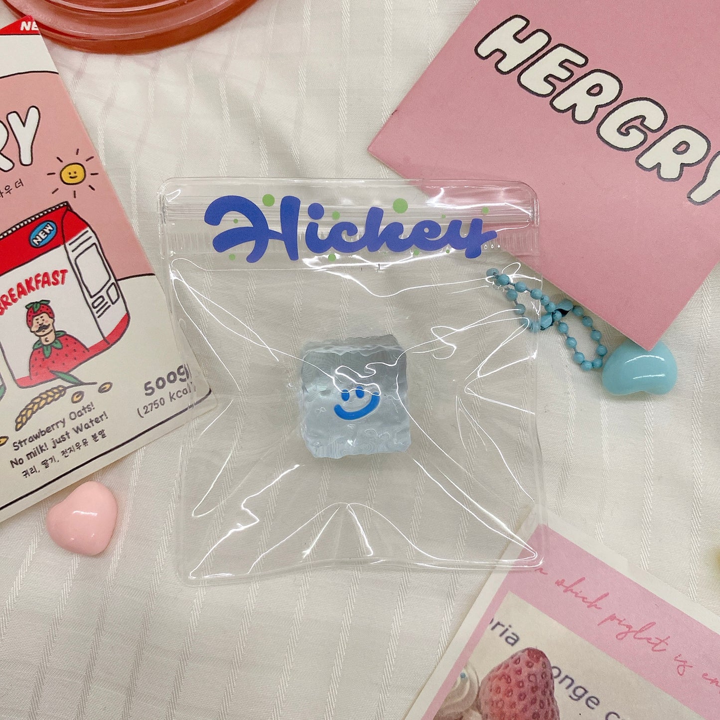 透明レインボー氷ブロック 食品グレードのシリコン製 ぷにぷにストレス解消玩具 ゆっくり戻る回弾 おしゃれなトレンドグッズ・ストラップ【全店5,000円以上で送料無料】