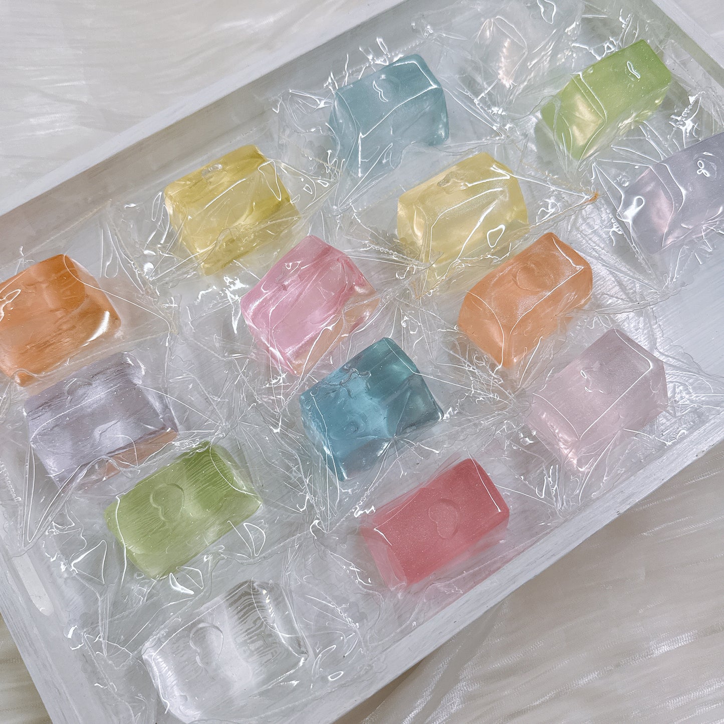 フルーツハードキャンディシリーズ 手作り高級感 スクイーズ 食品グレードシリコン ストレス解消スローリバウンド トレンド玩具【全店5,000円以上で送料無料】