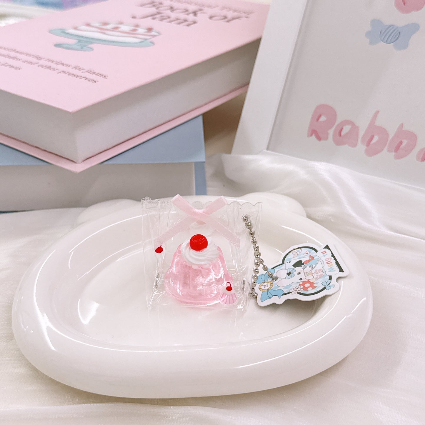 クリアカラー ミニプリンケーキ スクイーズ 手作り 食品グレードシリコン ストレス解消スローリバウンド キーホルダー【全店5,000円以上で送料無料】